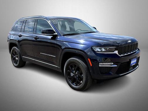 Midnight Sky 2024 Jeep Grand Cherokee Limited