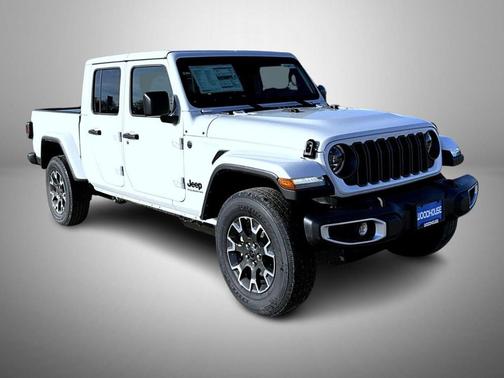 2026 Jeep Gladiator Sahara 4x4