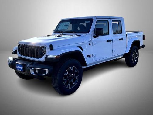 2026 Jeep Gladiator Sahara 4x4