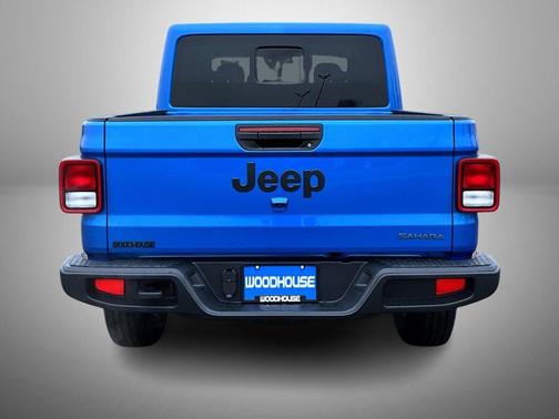 2026 Jeep Gladiator Sahara 4x4