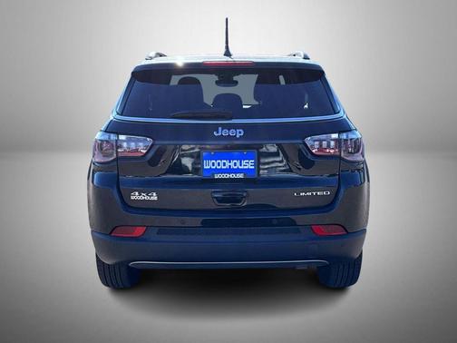 Diamond Black Crystal Pearlcoat 2024 Jeep Compass Limited