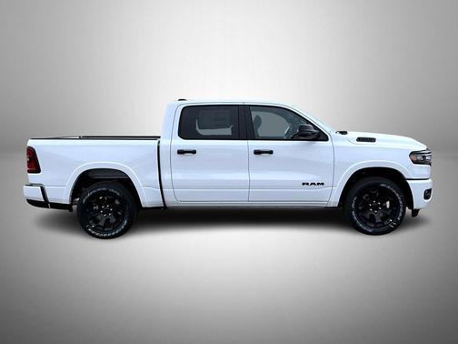 Bright White Clearcoat 2026 RAM 1500 Big Horn/Lone Star