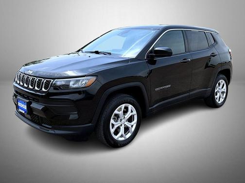 Diamond Black Crystal Pearlcoat 2024 Jeep Compass Sport