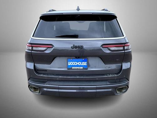 Baltic Gray Metallic Clearcoat 2021 Jeep Grand Cherokee L Overland
