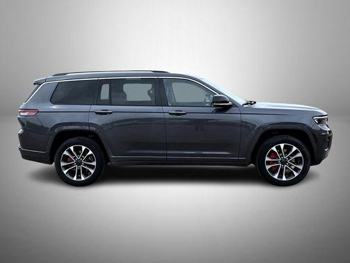 Baltic Gray Metallic Clearcoat 2021 Jeep Grand Cherokee L Overland