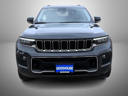 Baltic Gray Metallic Clearcoat 2021 Jeep Grand Cherokee L Overland