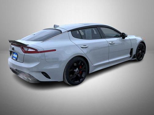 2019 Kia Stinger GT2