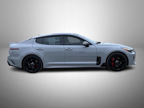 2019 Kia Stinger GT2