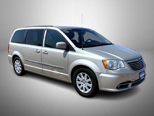 Cashmere/Sandstone Pearlcoat 2014 Chrysler Town & Country Touring