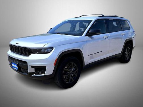 Silver Zynith 2024 Jeep Grand Cherokee L Altitude