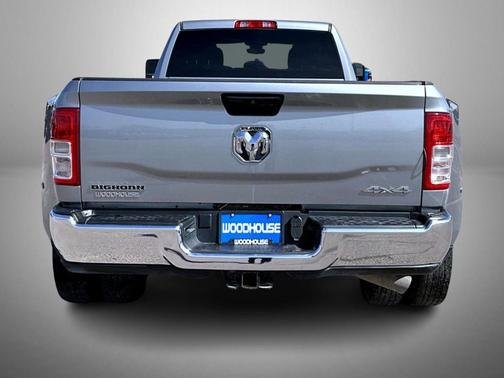 Billet Silver Metallic Clearcoat 2024 RAM 3500 Big Horn Crew Cab 4x4 8' Box