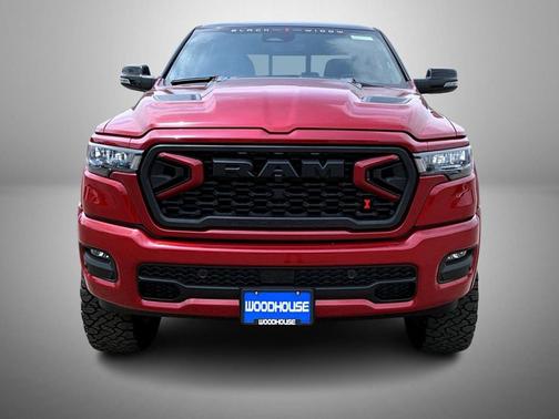 Molten Red Pearlcoat 2026 RAM 1500 Big Horn/Lone Star