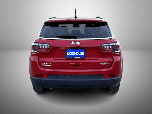 Red Hot Pearlcoat 2025 Jeep Compass Latitude