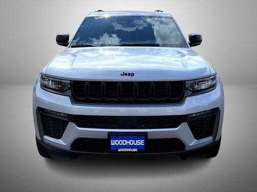 Silver Zynith 2026 Jeep Grand Cherokee L Limited