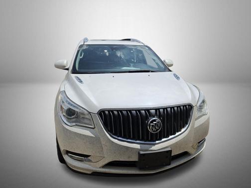 White 2017 Buick Enclave Premium