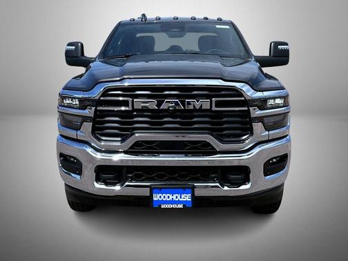 2025 RAM 2500 Big Horn Crew Cab 4x4 6'4' Box