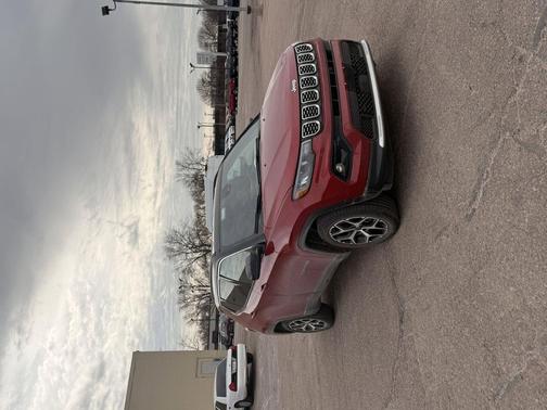 Red Hot Pearlcoat 2025 Jeep Compass Limited