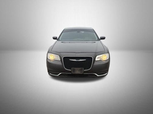2016 Chrysler 300 Limited