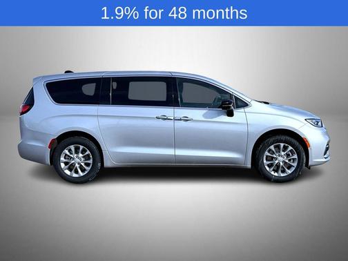 Silver Mist Clearcoat 2026 Chrysler Pacifica L