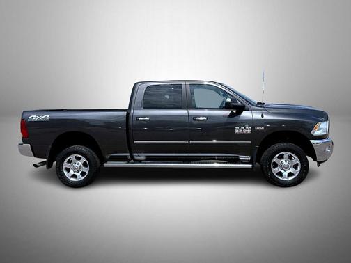 Granite Crystal Metallic Clearcoat 2017 RAM 2500 Big Horn Crew Cab 4x4 6'4' Box