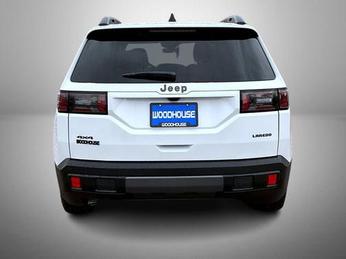 Bright White Clearcoat 2026 Jeep Cherokee Laredo 4x4