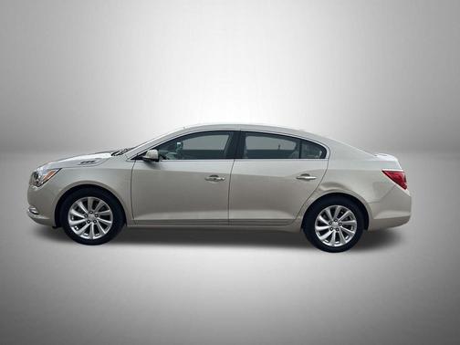 Champagne Silver Metallic 2014 Buick LaCrosse Base
