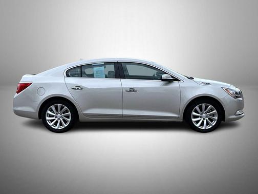 Champagne Silver Metallic 2014 Buick LaCrosse Base