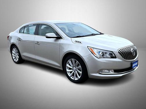 Champagne Silver Metallic 2014 Buick LaCrosse Base