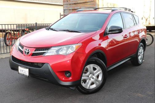 Barcelona Red Metallic 2015 Toyota RAV4 LE