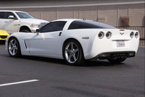 2005 Chevrolet Corvette Base