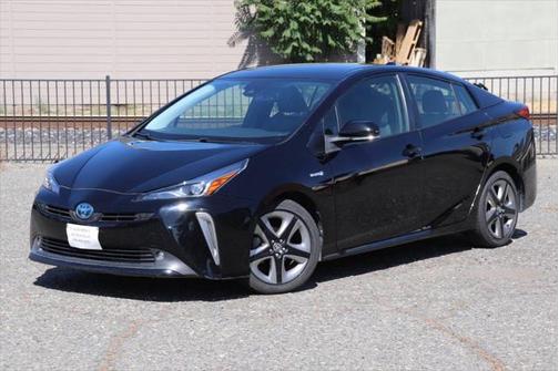 2022 Toyota Prius XLE