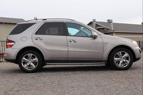 2009 Mercedes-Benz M-Class 4MATIC