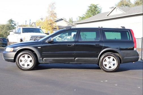 2006 Volvo XC70 Base AWD 4dr Wagon
