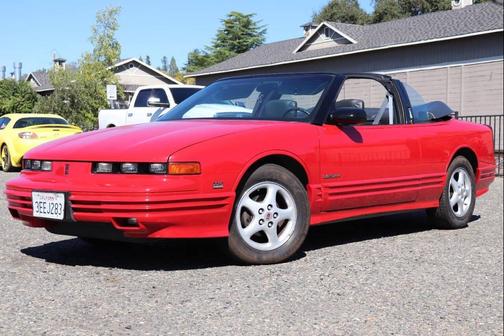 1993 Oldsmobile Cutlass Supreme Base