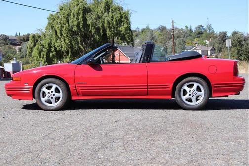 1993 Oldsmobile Cutlass Supreme Base