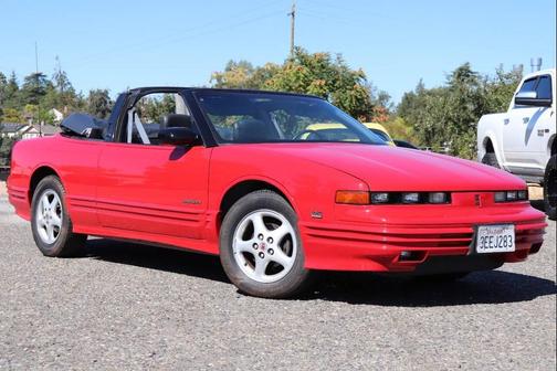 1993 Oldsmobile Cutlass Supreme Base