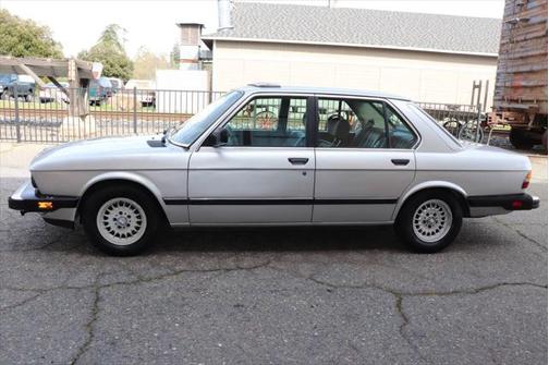1986 BMW 528 e