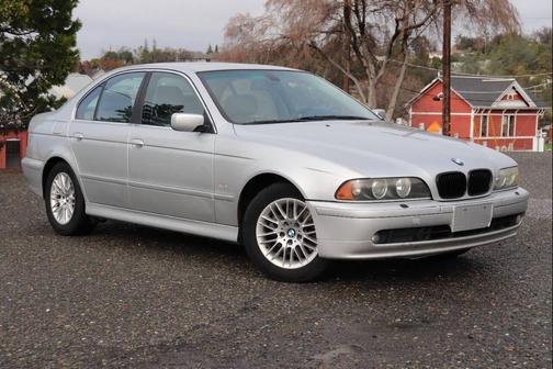 2002 BMW 530 530i 4dr Sedan