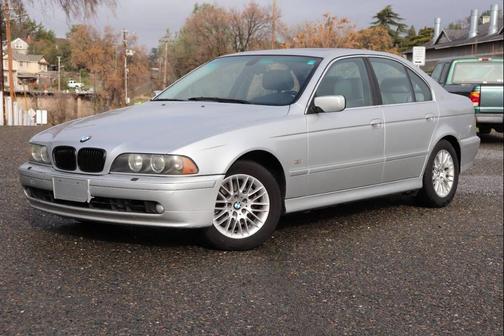2002 BMW 530 530i 4dr Sedan