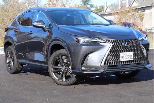 2023 Lexus NX 450h+ Luxury