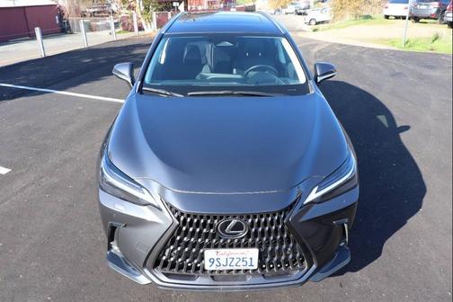 2023 Lexus NX 450h+ Luxury