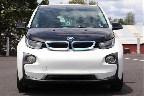 Metallic Capparis White with highlight BMW i Blue 2015 BMW i3 Base