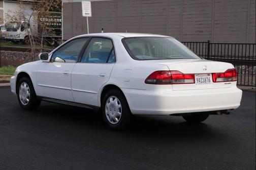 2001 Honda Accord LX 4dr Sedan