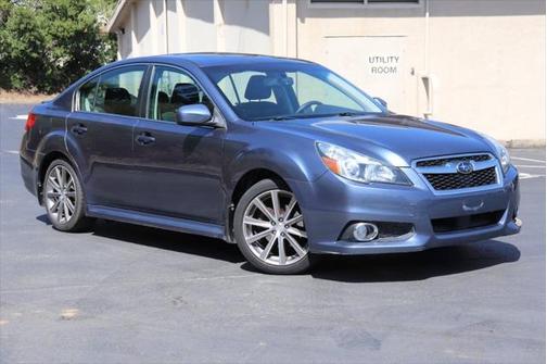 2013 Subaru Legacy Sport