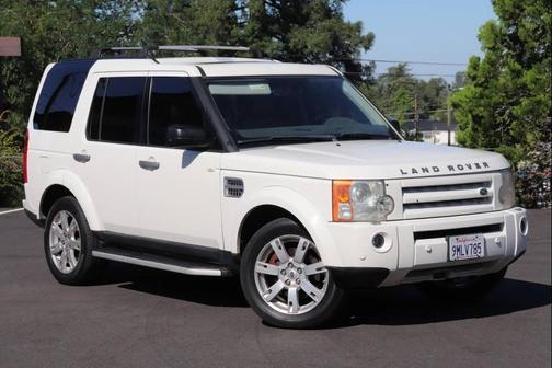White 2009 Land Rover LR3 HSE 4x4 4dr SUV w/ Rear Seat and Climate Package