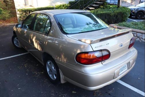 2001 Chevrolet Malibu Base