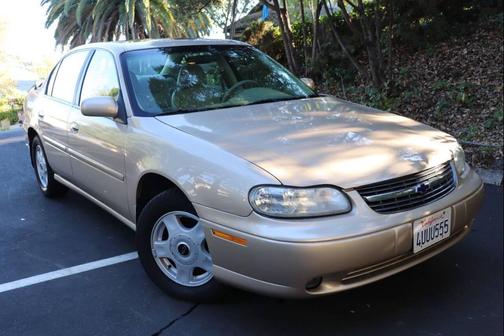 2001 Chevrolet Malibu Base