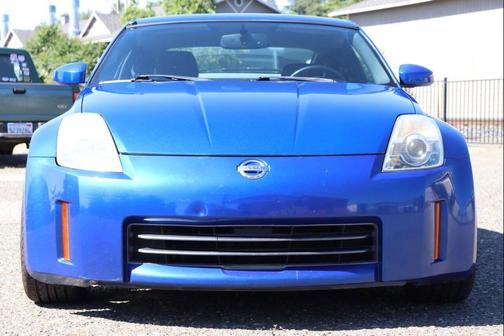 Daytona Blue 2006 Nissan 350Z Enthusiast