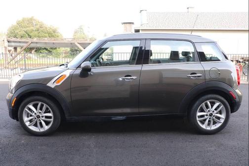 2012 MINI Cooper Countryman Base