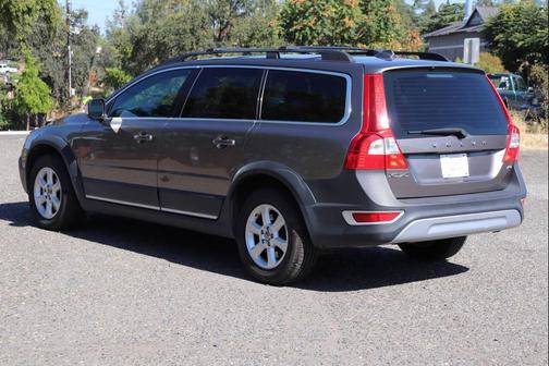 2011 Volvo XC70 3.2